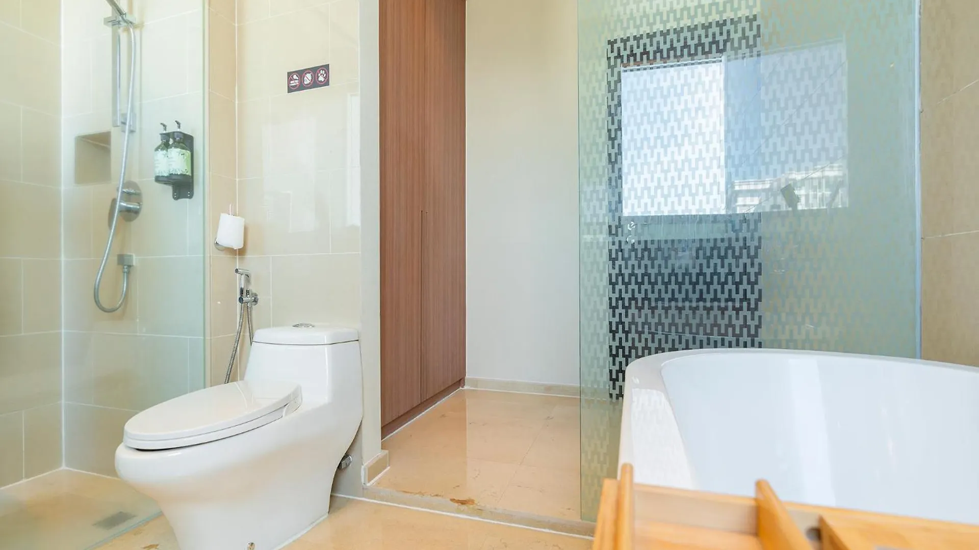 Olive Tree Hotel Penang Bayan Lepas 4*,  Malaysia
